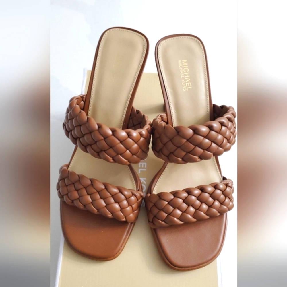New sandals Michael kors whit box